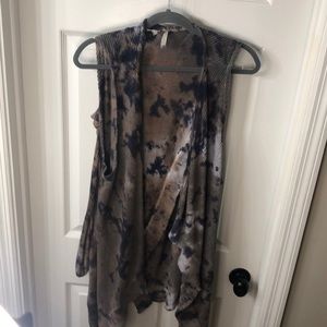 Tye dye vest